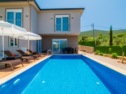  gece  -  Kasım
  | Kalkan Yeşilköy'de Çift Jakuzili 6 Kişilik Villa: Huzurlu Doğa Tatili